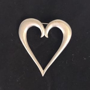 Vintage Amos pewter heart brooch